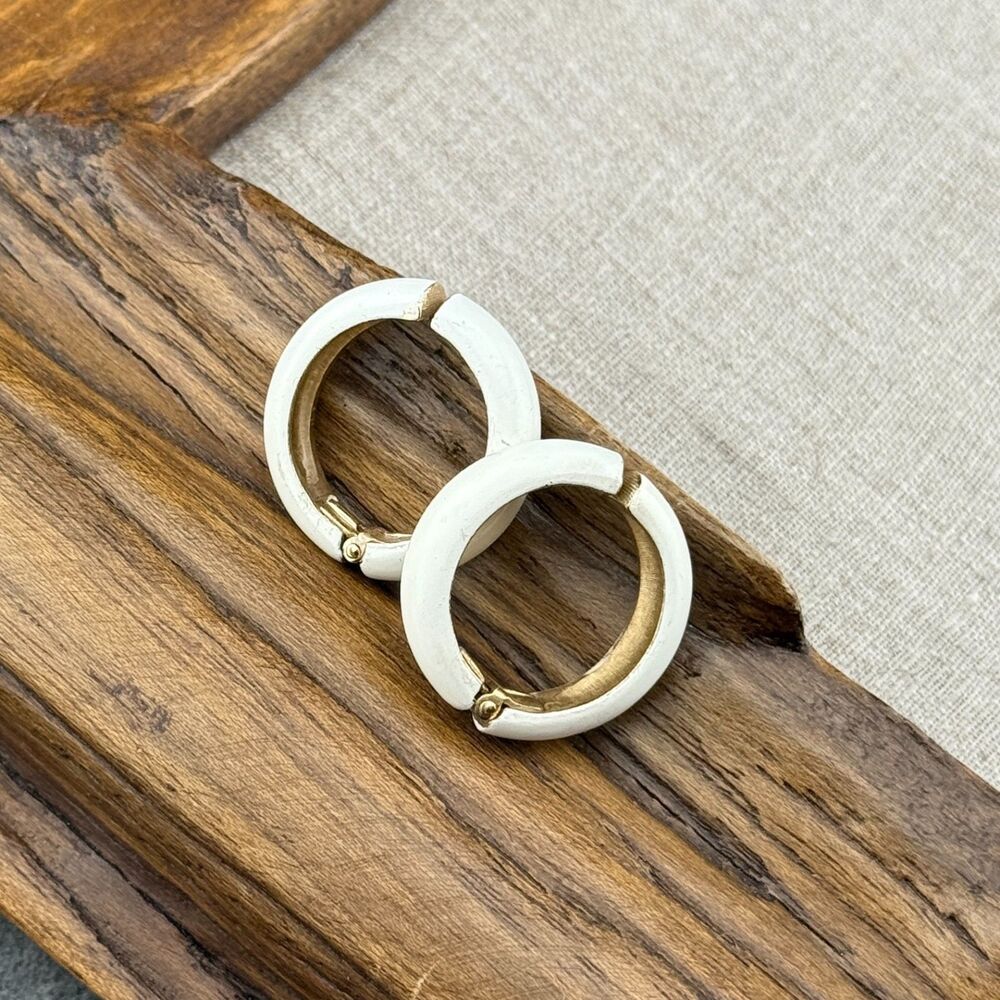 Signed Vintage TRIFARI White Enamel Gold NO SHOW Clip On Huggie Hoop Earrings